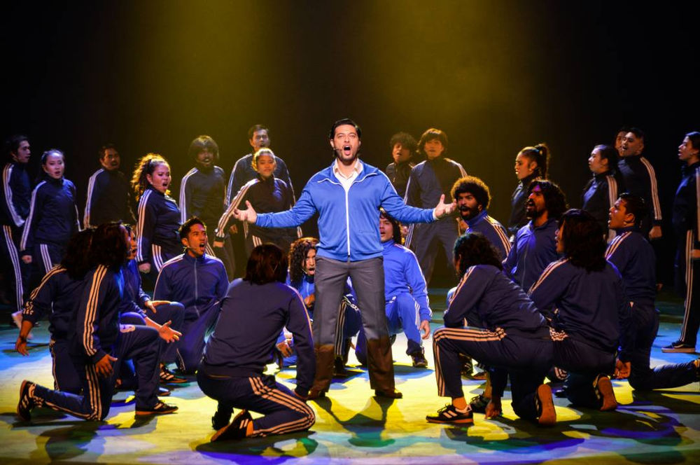 PEMENTASAN OLABOLA THE MUSICAL BUKA TIRAI DI ISTANA BUDAYA