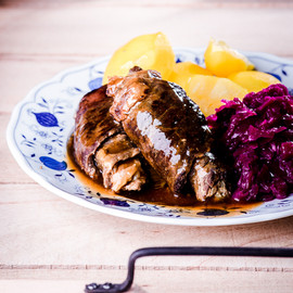 Rouladen und Rotkohl