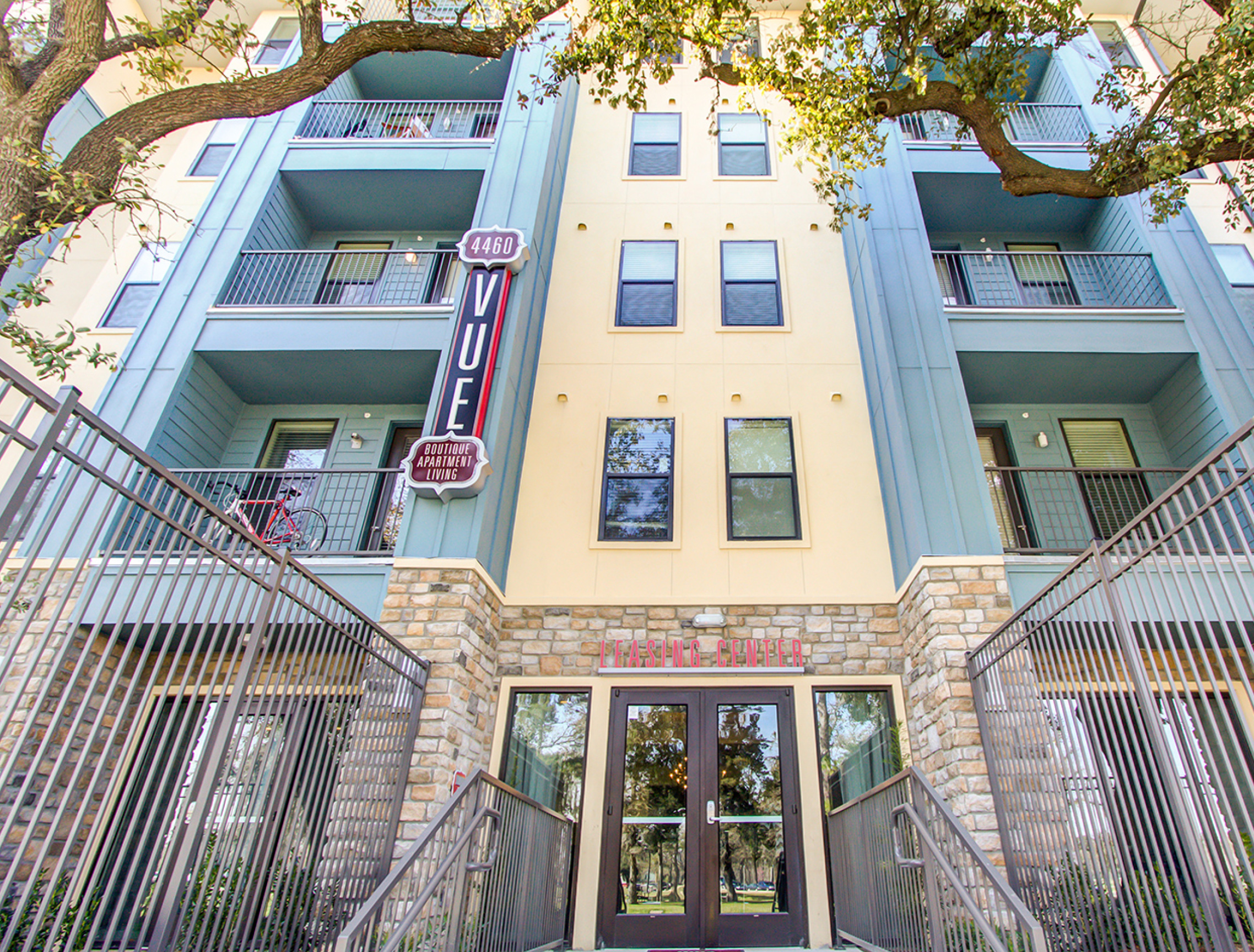 THE VUE ON MACGREGOR SL STRAND