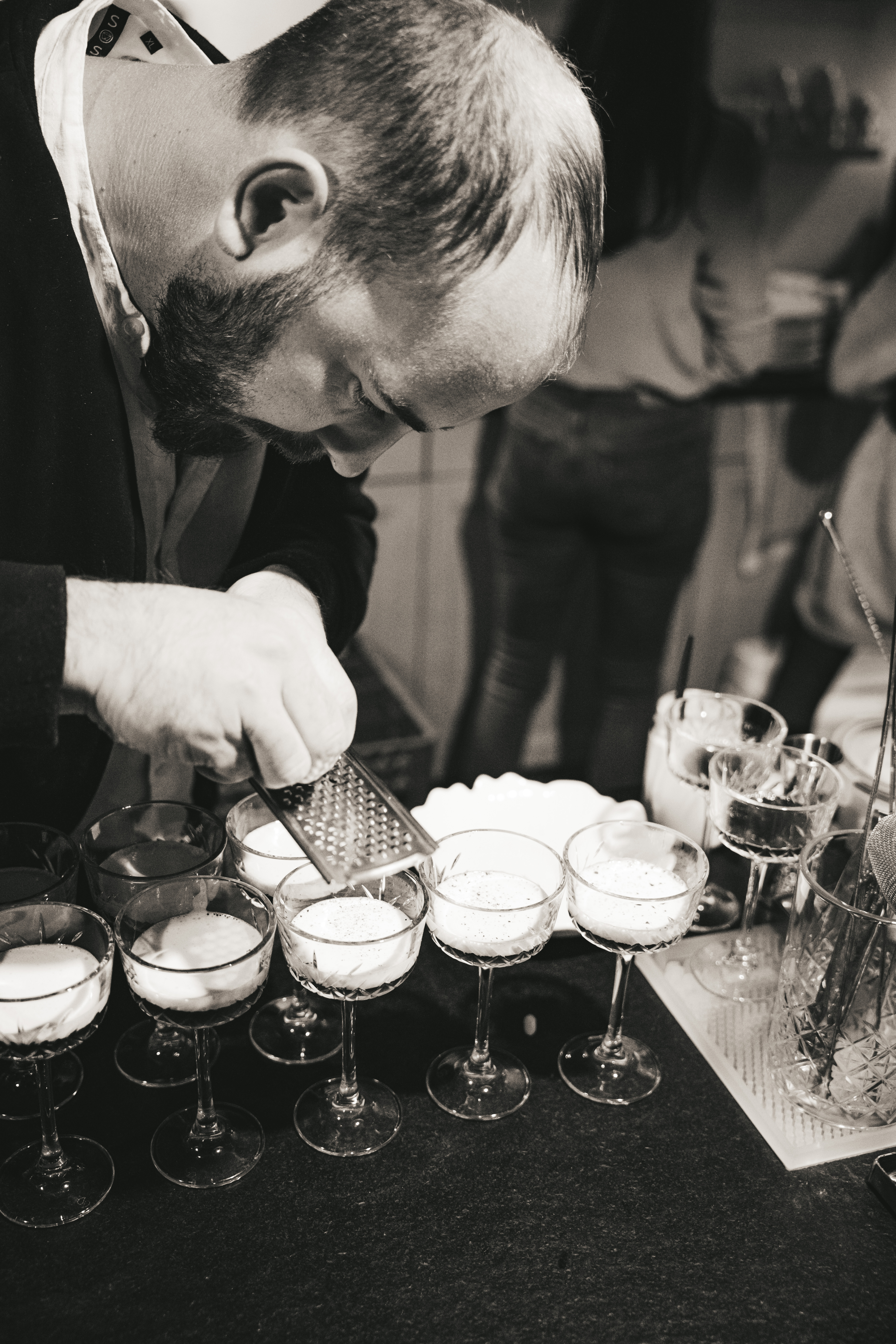 Souvenir d'un moment de concentration en pleine préparation de cocktail