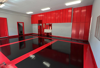 Epoxy garage floor coating installation in Houston, TX