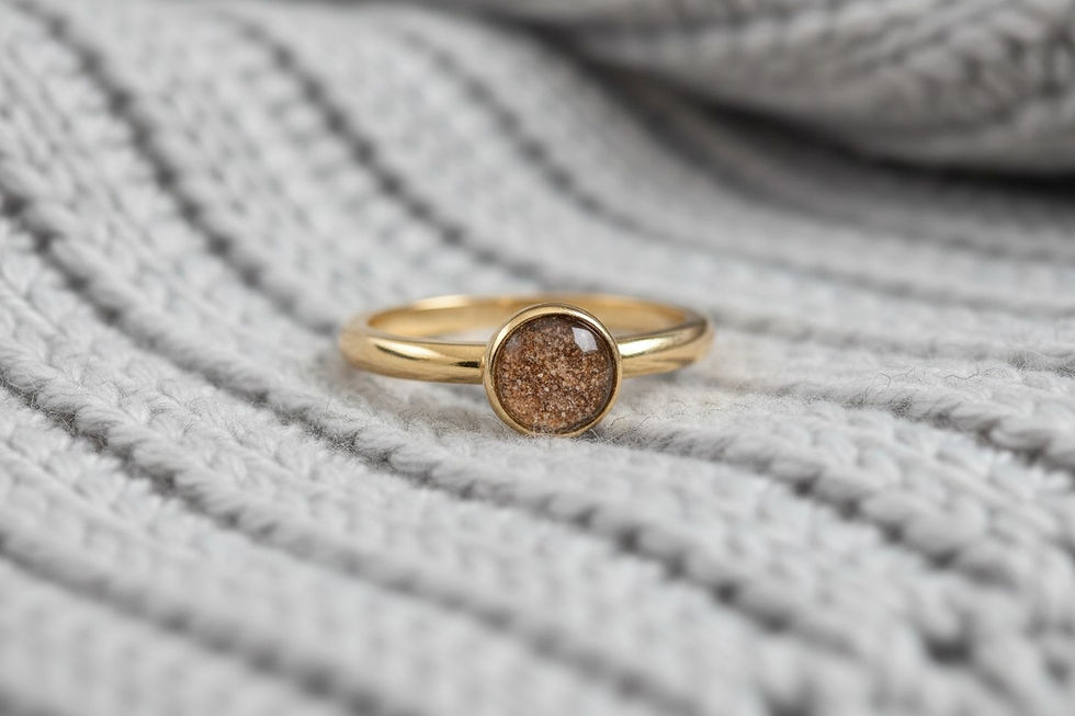 Tierhaarschmuck Fingerring Flay mit Asche eingefärbt