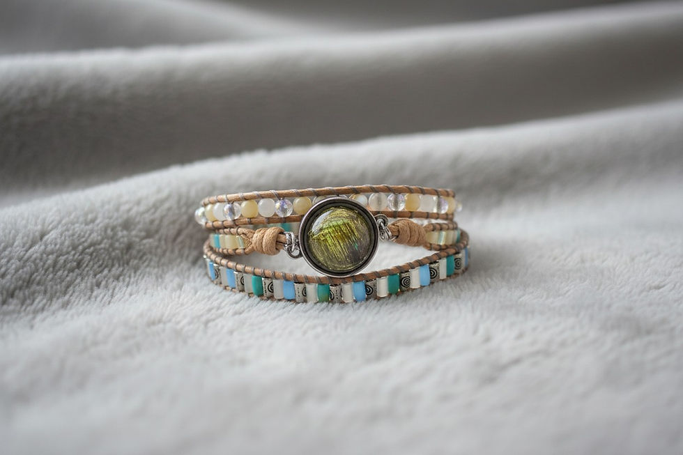 Tierhaarschmuck Armkette „Susanna“ mit Fell & Natursteinen