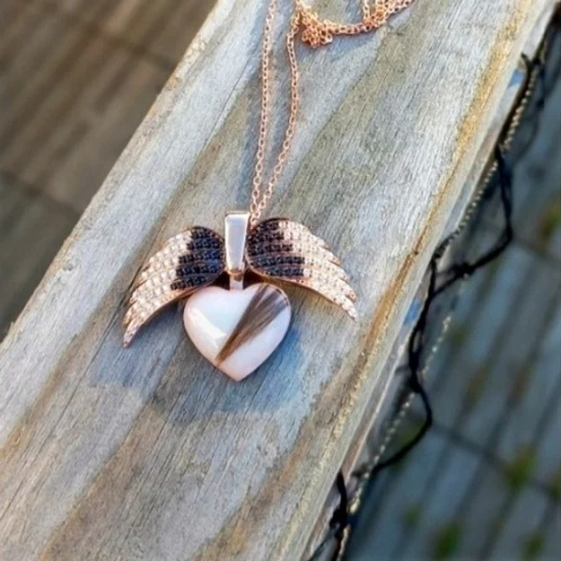 tierhaarschmuck-halskette-levis