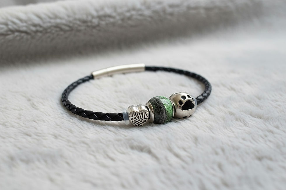 Tierhaarschmuck Armkette Wolf mit einer Fell/Asche Perle12mm