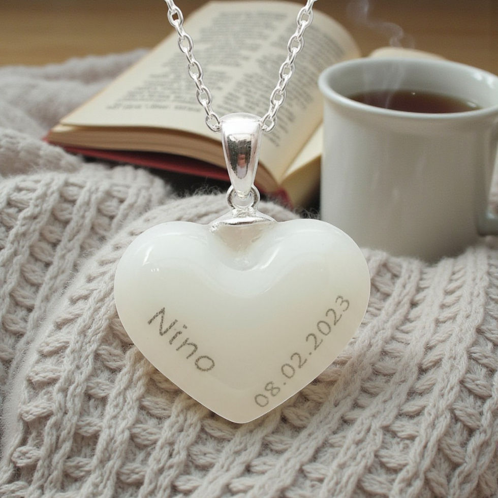 Muttermilchschmuck Halskette Milla 1,7x1,7cm mit Namen & Datum