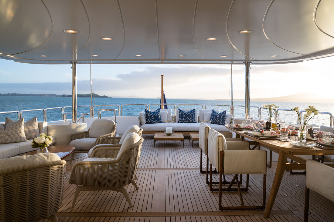 Sereno, 115 ft motor yacht, photo 5 of 6