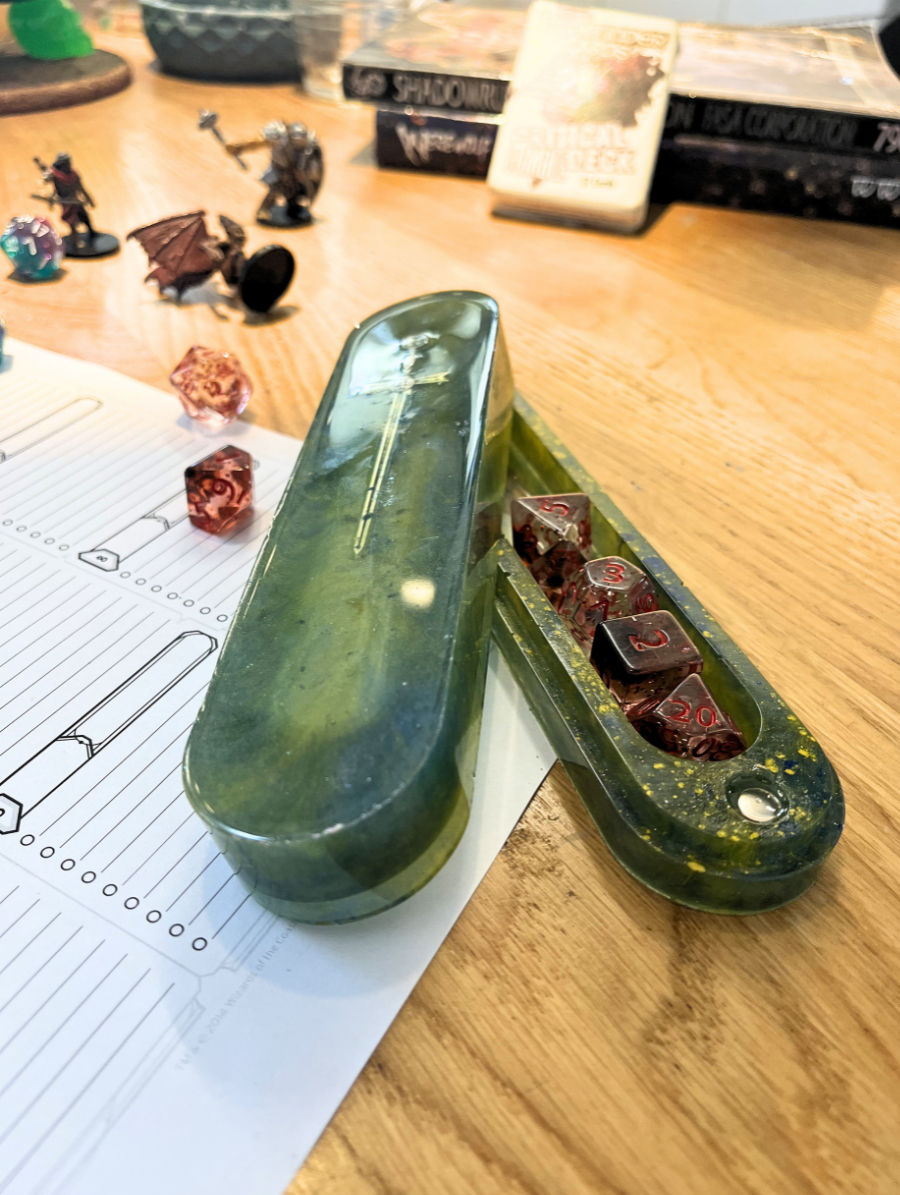 The Blade Vault - dice case