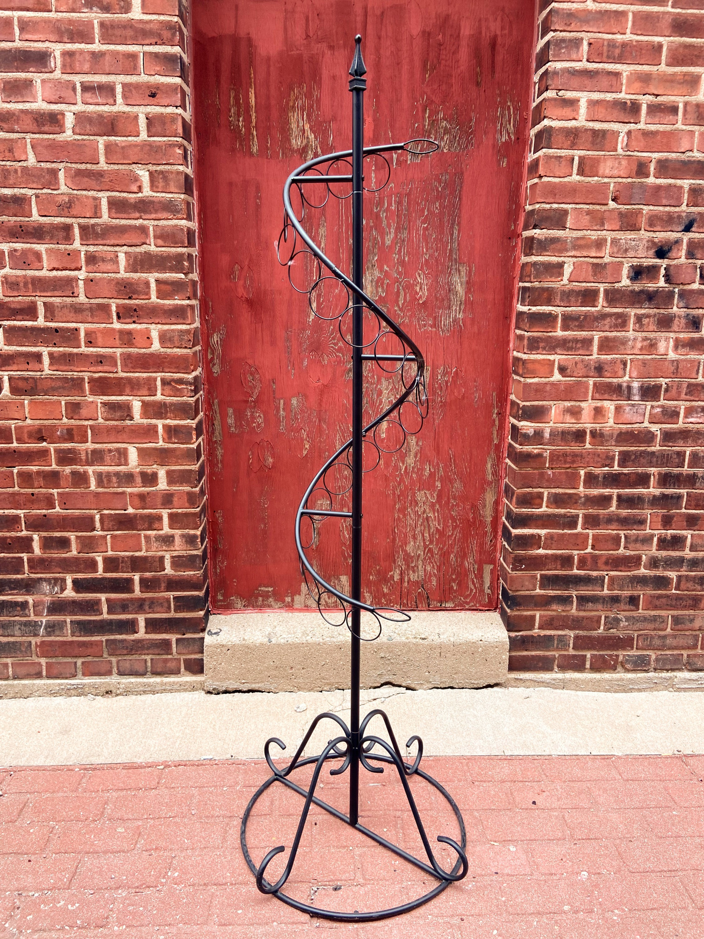 Spiral Black Metallic Flower Basket Holder