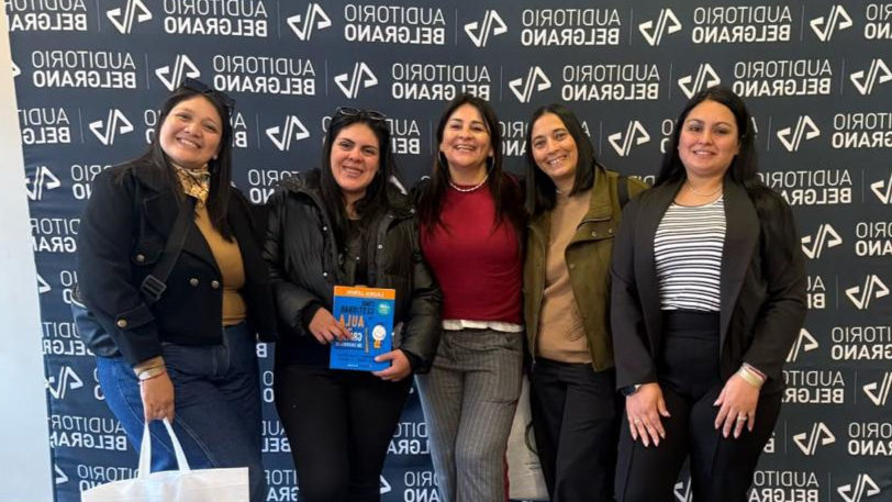 Fotos del equipo directivo del Nivel Primario del Instituto Superior Enrique Guillermo Hood en Cumbre de Educadores 2026