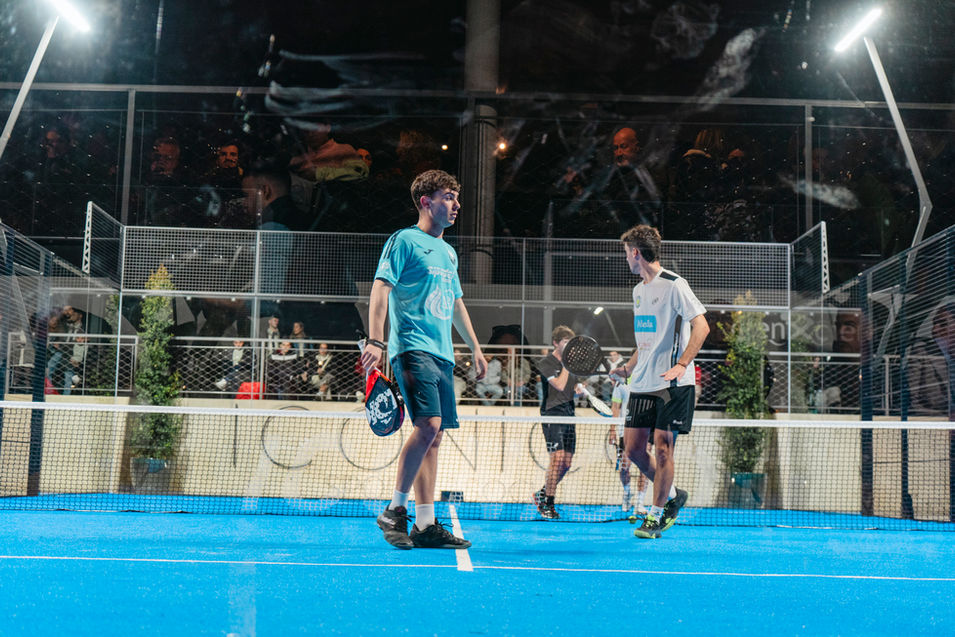 Padel Lessons in English