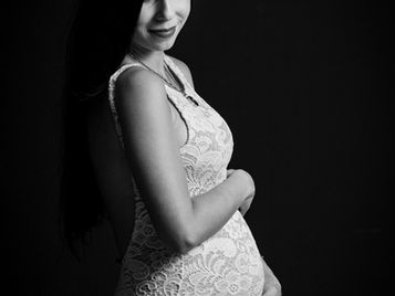Yasmin no estúdio