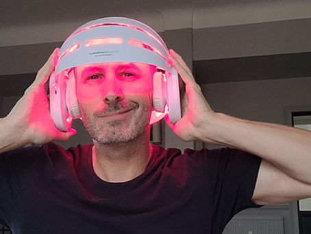 Casque LED rouge pour cheveux : une solution innovante contre la perte de cheveux ?
