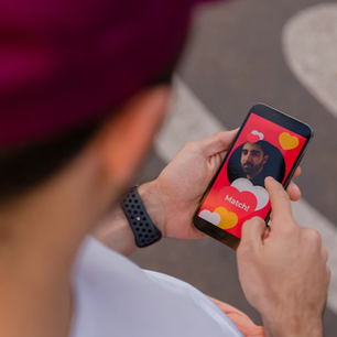 Les applications de rencontres sont-elles toxiques pour les gays ?