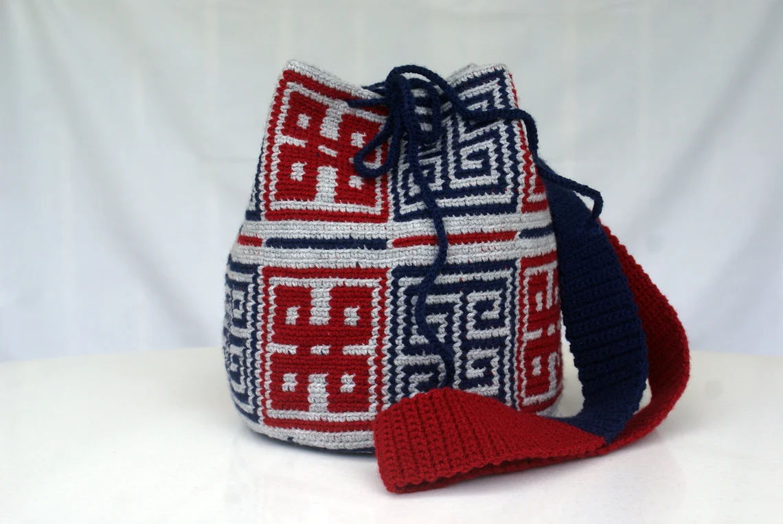 Wayuu Crochet handmade Bag greek key