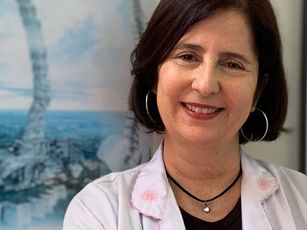 Fisioterapia para escoliose por Maria Cláudia Monteiro