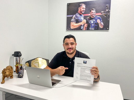 TAURA ASSINA CONTRATO COM A FOX!