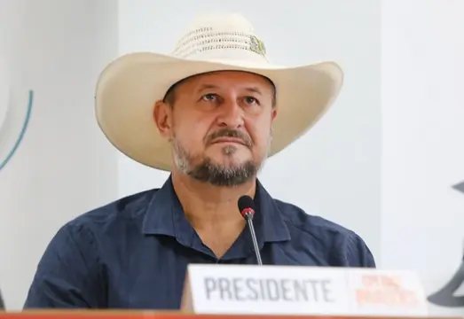 DEPUTADO QUE TEVE FILHA VÍTIMA DE FEMINICÍDIO PROPÕE PRISÃO PERPÉTUA