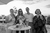 קומי - גלריה