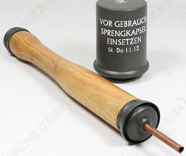 epic stick grenade german m24 2.jpg
