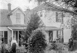 AB40 Mrs. Lizzie Burgess Allen, on left.