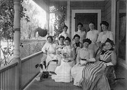 AR40 The Merry Wives Club on porch, circ