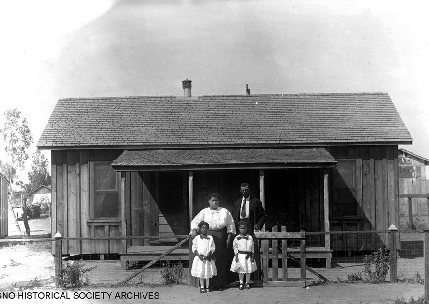 16_AAfamily - Hutchinson 211.jpg