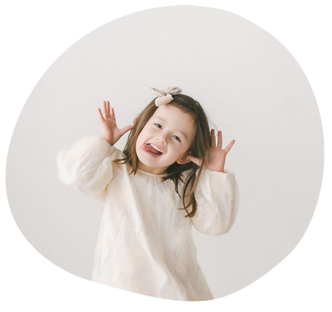 3 year old photoshoot, white backdrop