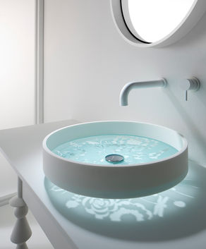 INTRICATELY-PATTERNED FLOATING SINK
