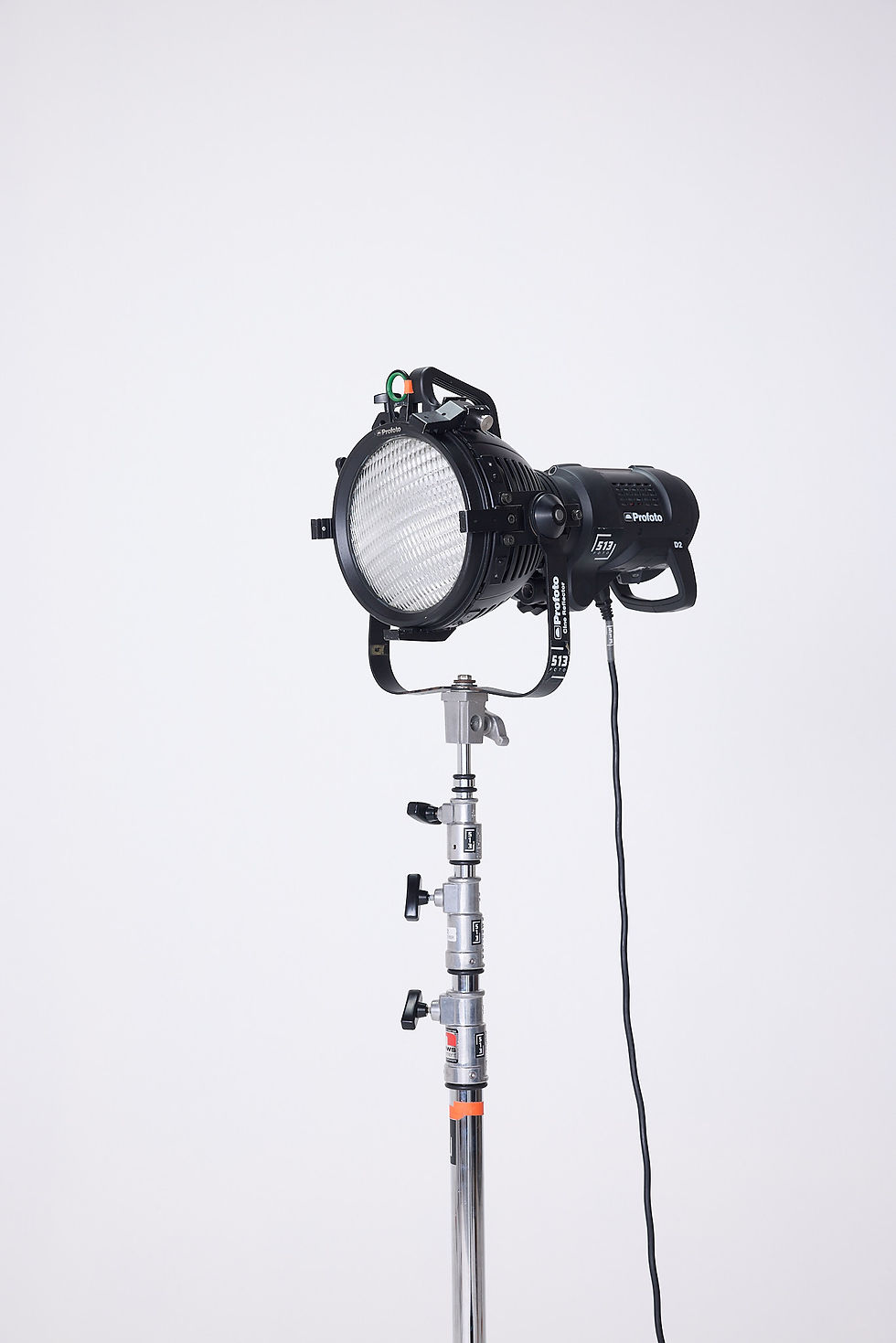Miniatura: HMI CINEREFLECTOR