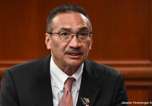 Azalina: Tiada Usul Diluluskan Untuk Kembalikan Hishammuddin Dalam UMNO