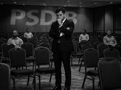 Derretimento tucano: PSDB sai da janela partidária menor, perde nomes-chave e expõe crise no ES