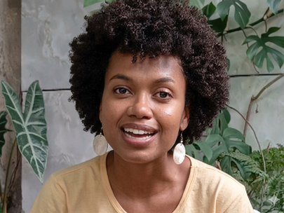 Sem dinheiro, mas com propósito: estudante capixaba faz vaquinha para levar projeto social à África.