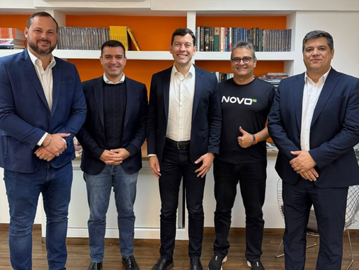 Arnaldinho cai nas graças do Novo e pode ser candidato a governador.
