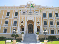 Até o topo: governador e vice entram no reajuste que vai custar R$ 408 milhões ao ES.