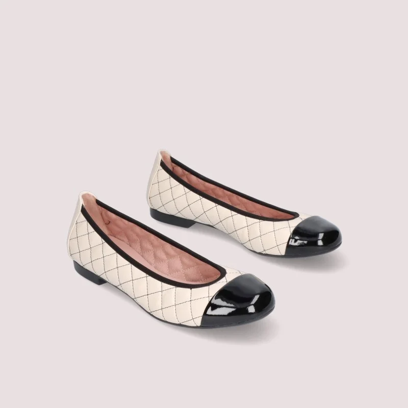 Shirley in Cream and Black - Pretty Ballerinas