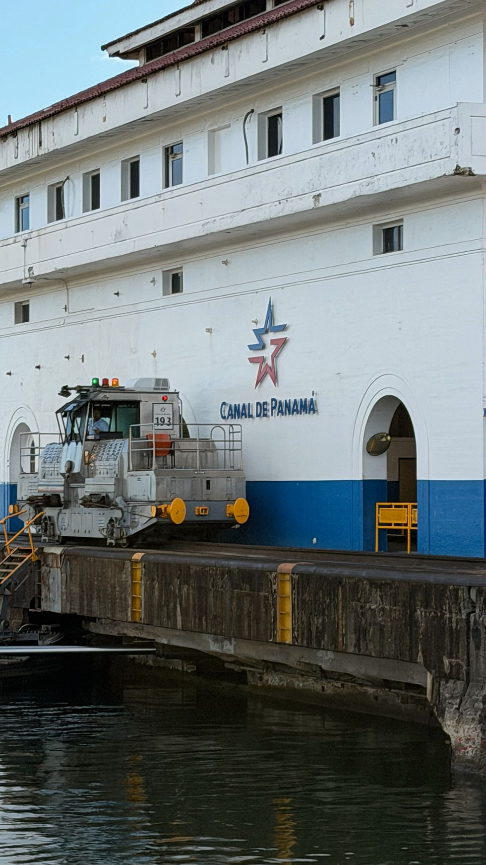 These train-like vehicles run on tracks and control movement of the large freighters on the new canal system, serving as brakes, mainly.