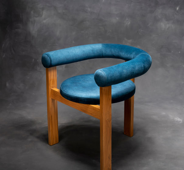 ROUND CHAIR _1.jpg