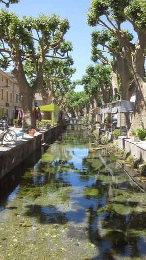 Canal Goudargues.jpg