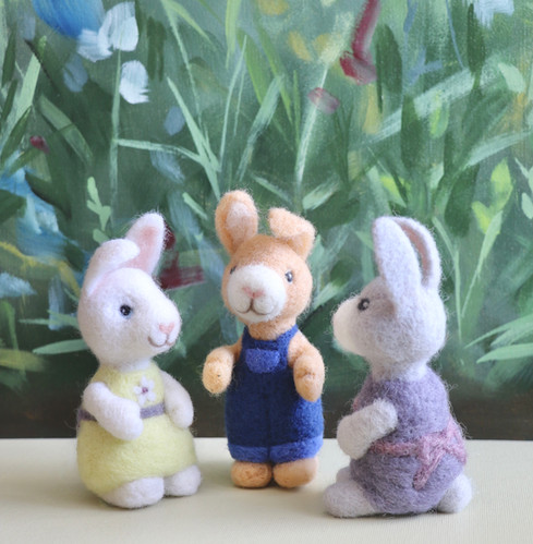 Bunny Needle Felting Kit For Beginners - Includes Wool, Foam Mat, Needles & Instructions (DIY Craft)