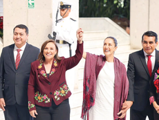 Alcaldes y alcaldesas de Veracruz en reunión con Claudia Sheinbaum
