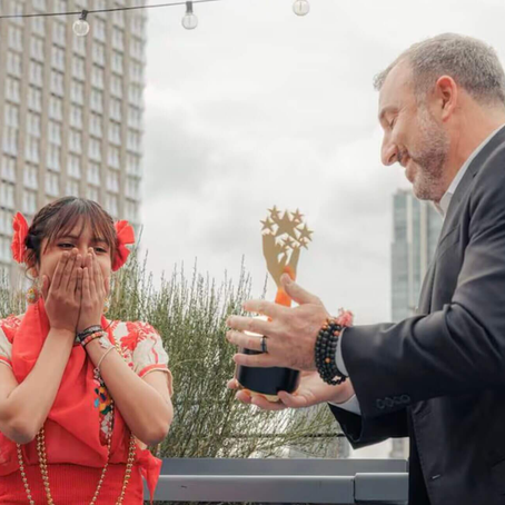 Mexicana gana premio a mejor estudiante del mundo por sistema médico virtual creado con IA