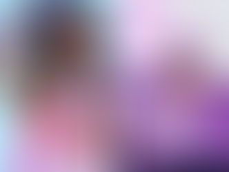 Belinda sufre descuido en concierto y bromea con el público