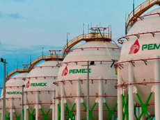 Hasta 31 años de prisión a exfuncionarios de Pemex por huachicol