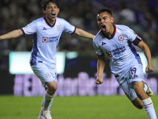 Cruz Azul vence 3-1 a León con doblete de Gamboa