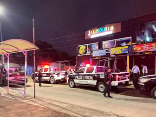 Dueño de bar en Minatitlán embiste y mata a dos presuntos extorsionadores