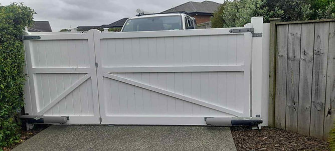 Swing Gate