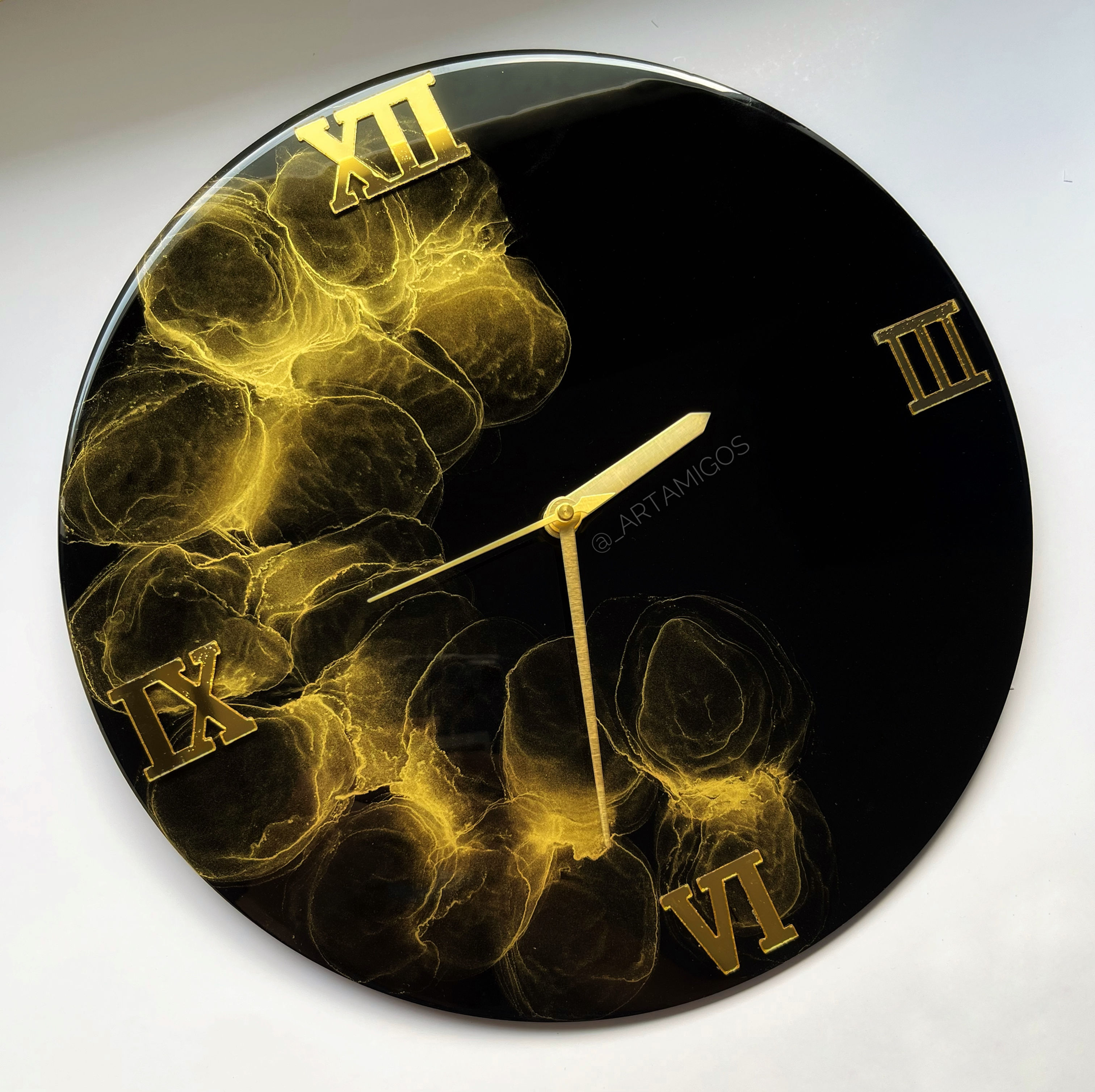Black Colour Alcohol Ink Clock