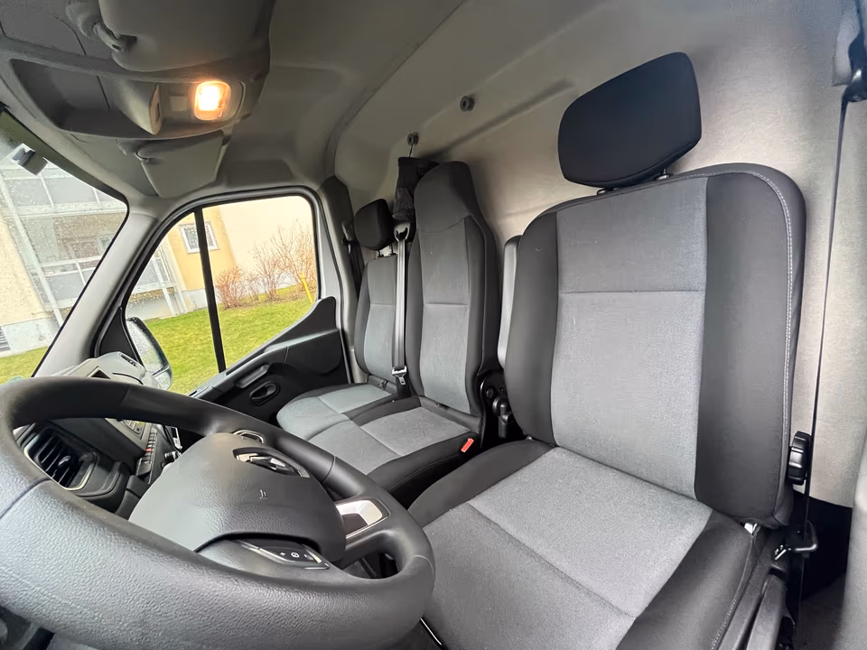 Blick auf die Sitzreihe mit 3. Sitz