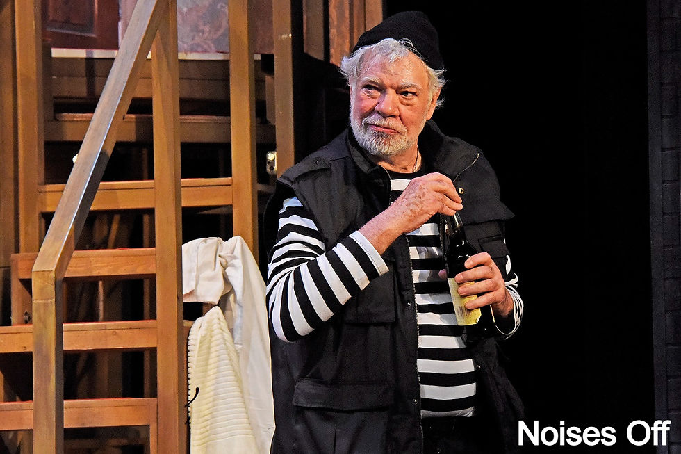 noises off production shot